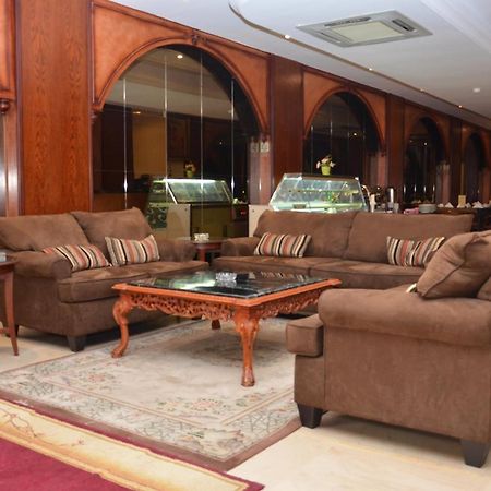 Al Higgi Hotel Янбу Екстер'єр фото
