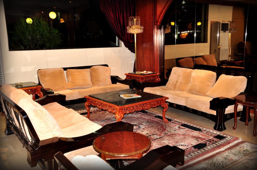 Al Higgi Hotel Янбу Екстер'єр фото