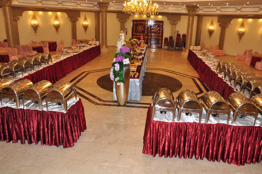 Al Higgi Hotel Янбу Екстер'єр фото