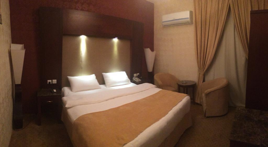 Al Higgi Hotel Янбу Екстер'єр фото