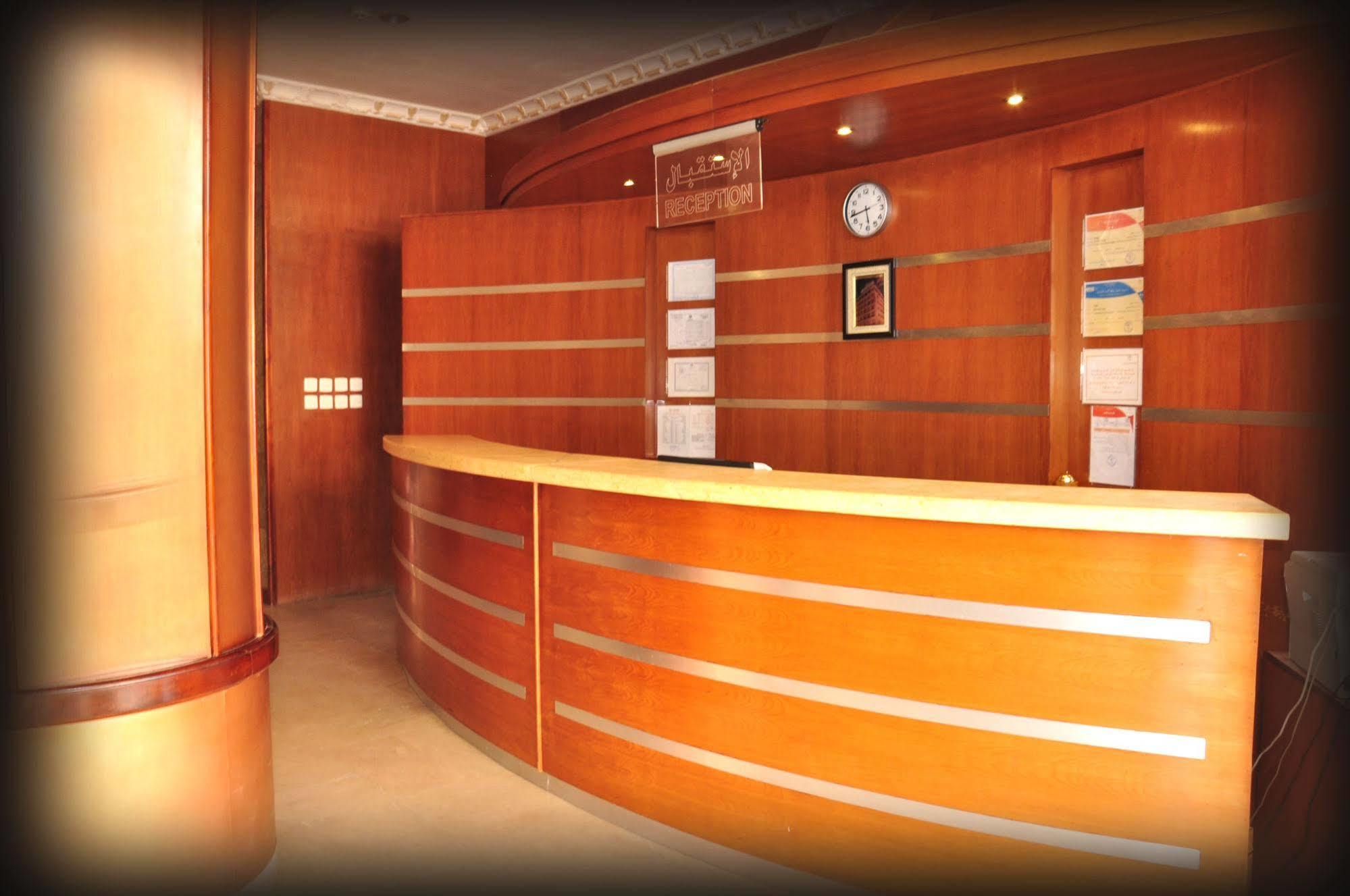 Al Higgi Hotel Янбу Екстер'єр фото